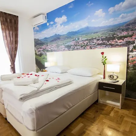 Luxury Tasa 아파트 트레빈예