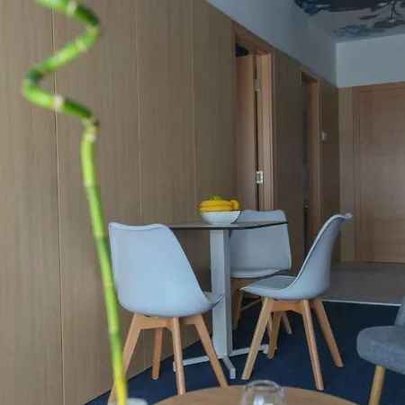 Luxury Tasa 아파트 트레빈예