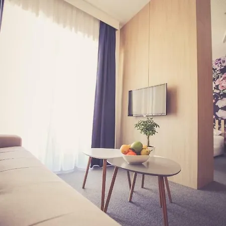 Luxury Tasa Apartamento