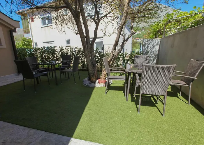 شقة Luxury Tasa تريبينيي