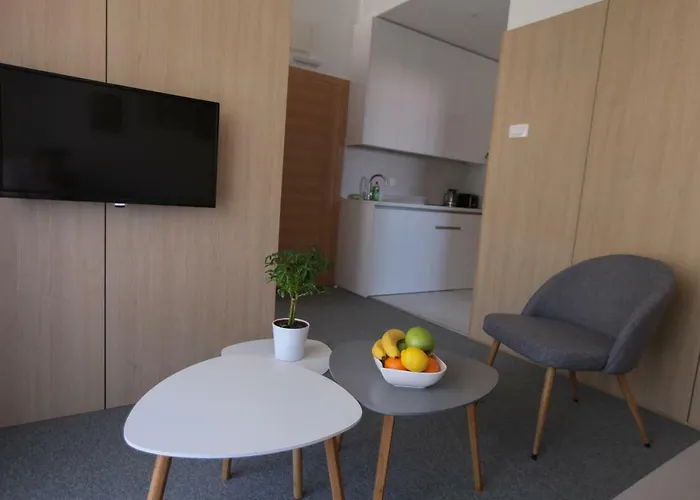 Luxury Tasa شقة *